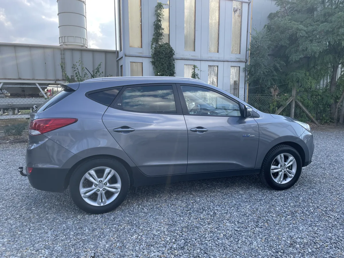 Hyundai ix35 1.6 2WD (2013) - slika 10