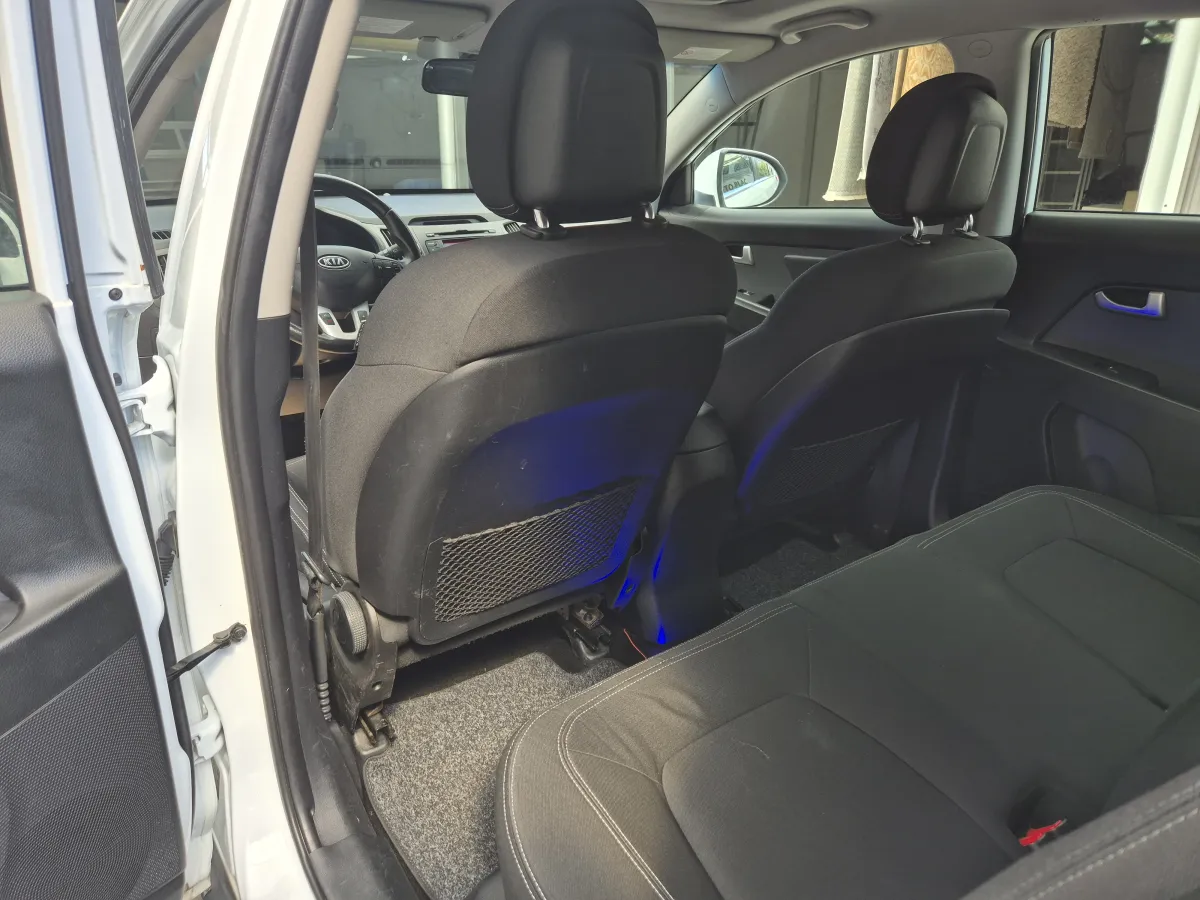 Kia Sportage 1.7 crdi (2012) - slika 16