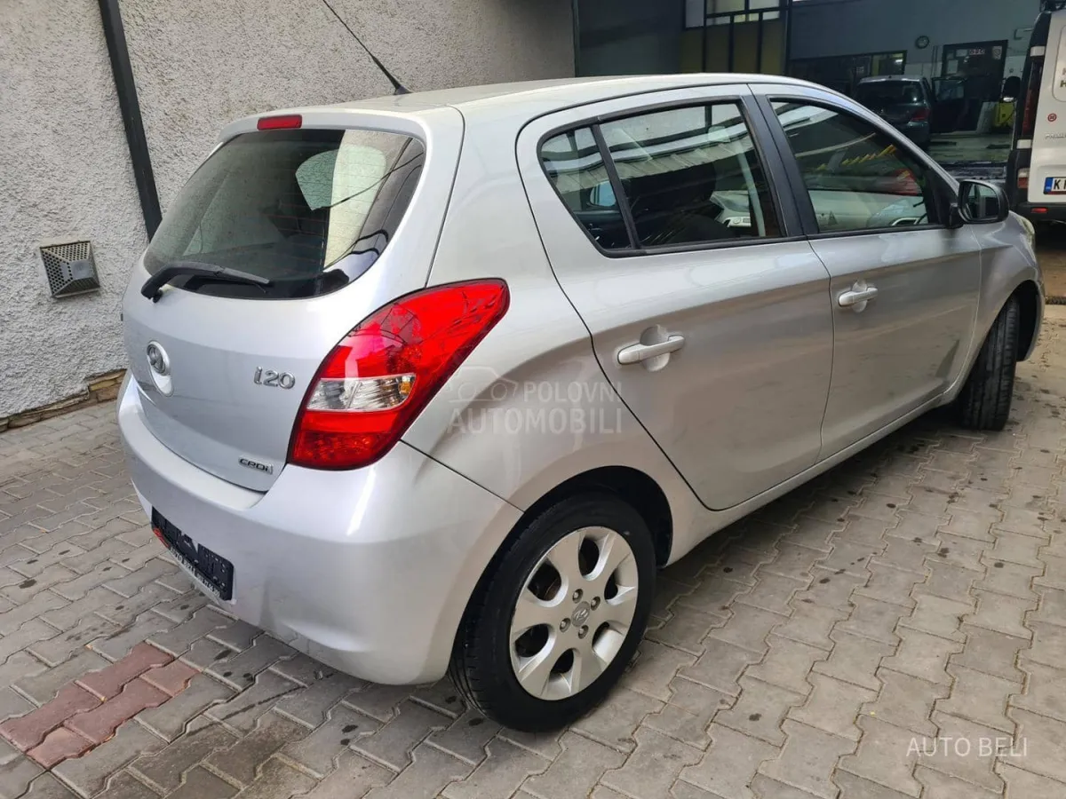 Hyundai i20 1.4 crdi (2011) - slika 6