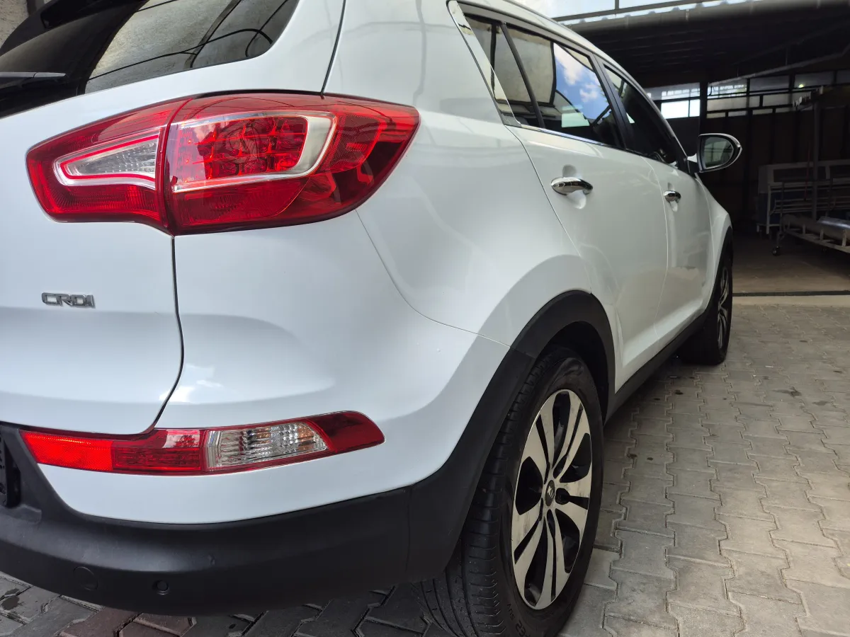 Kia Sportage 1.7 crdi (2012) - slika 9