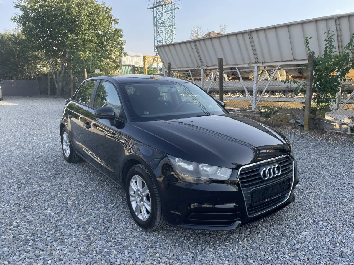 Audi A1 1.6 TDI S-Line (2014) - slika 11
