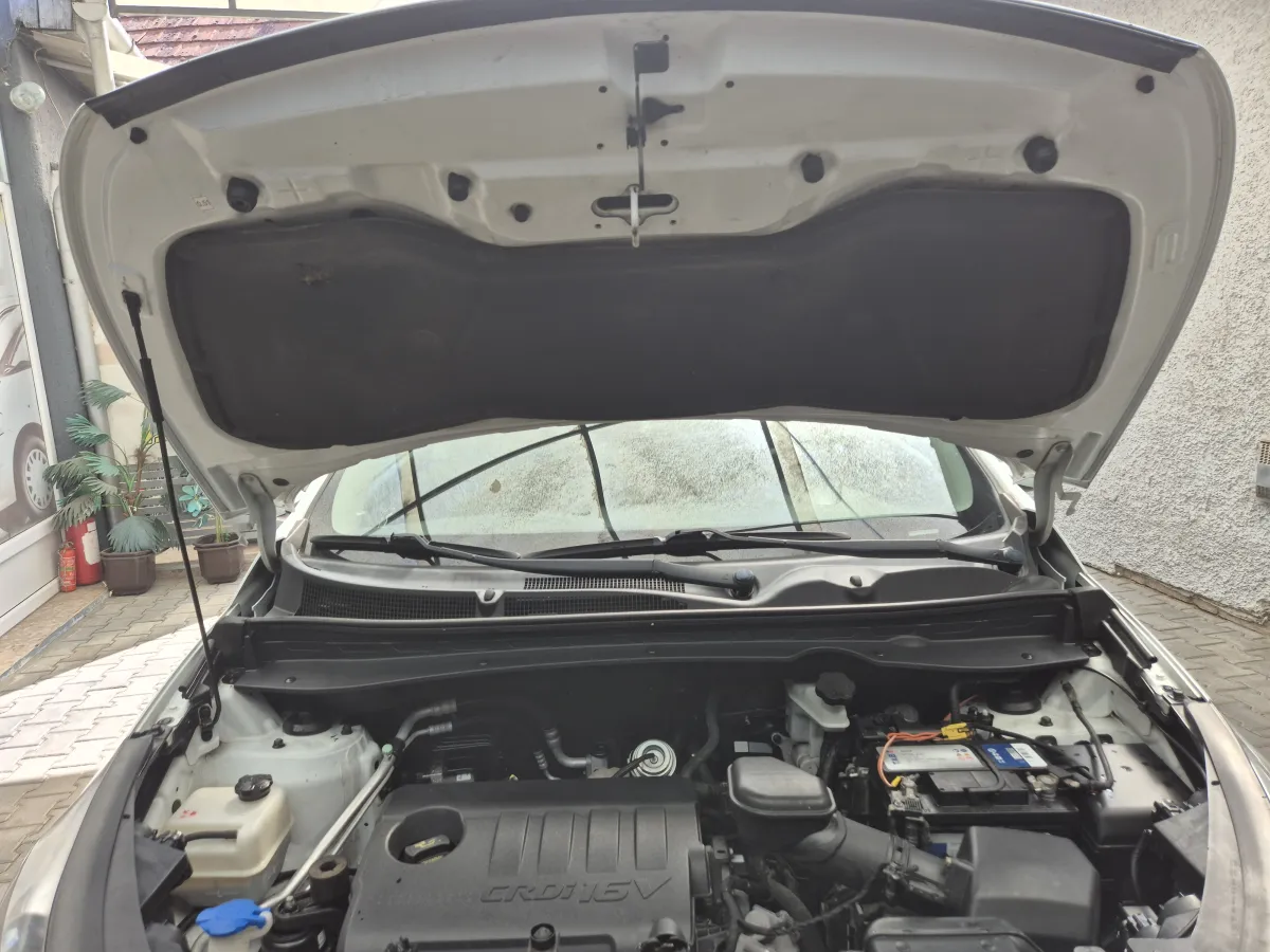 Kia Sportage 1.7 crdi (2012) - slika 42