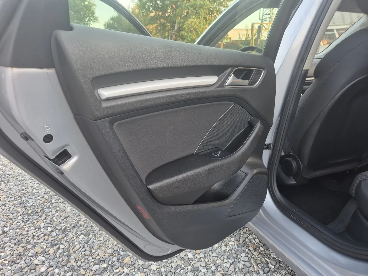 Audi A3 1.6 tdi (2016) - slika 16