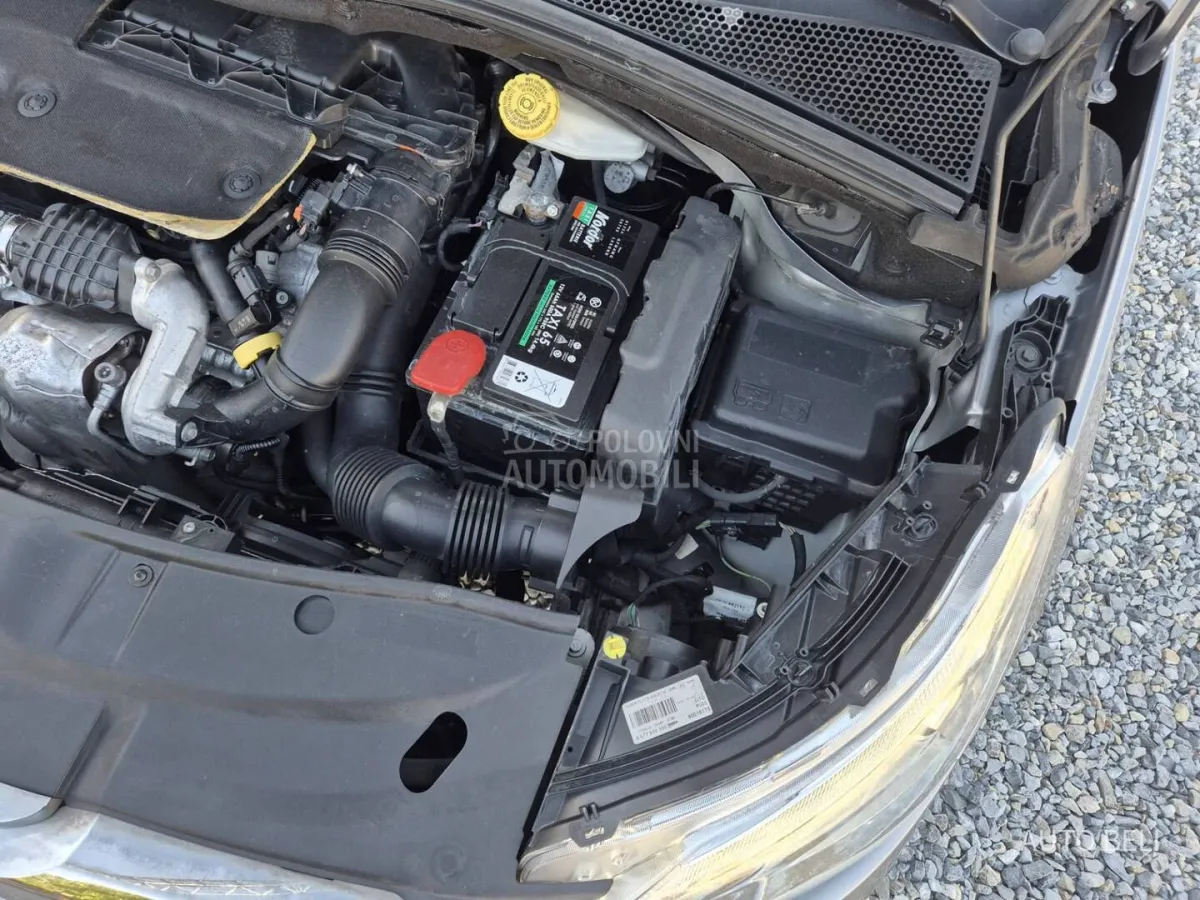 Peugeot 2008 1.4 hdi (2014) - slika 42