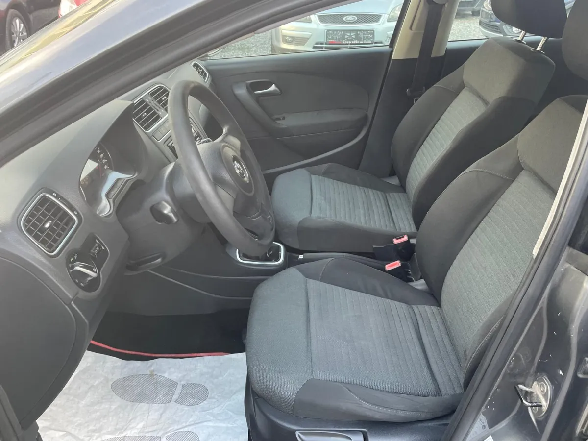 Volkswagen Polo 1.2 (2011) - slika 13