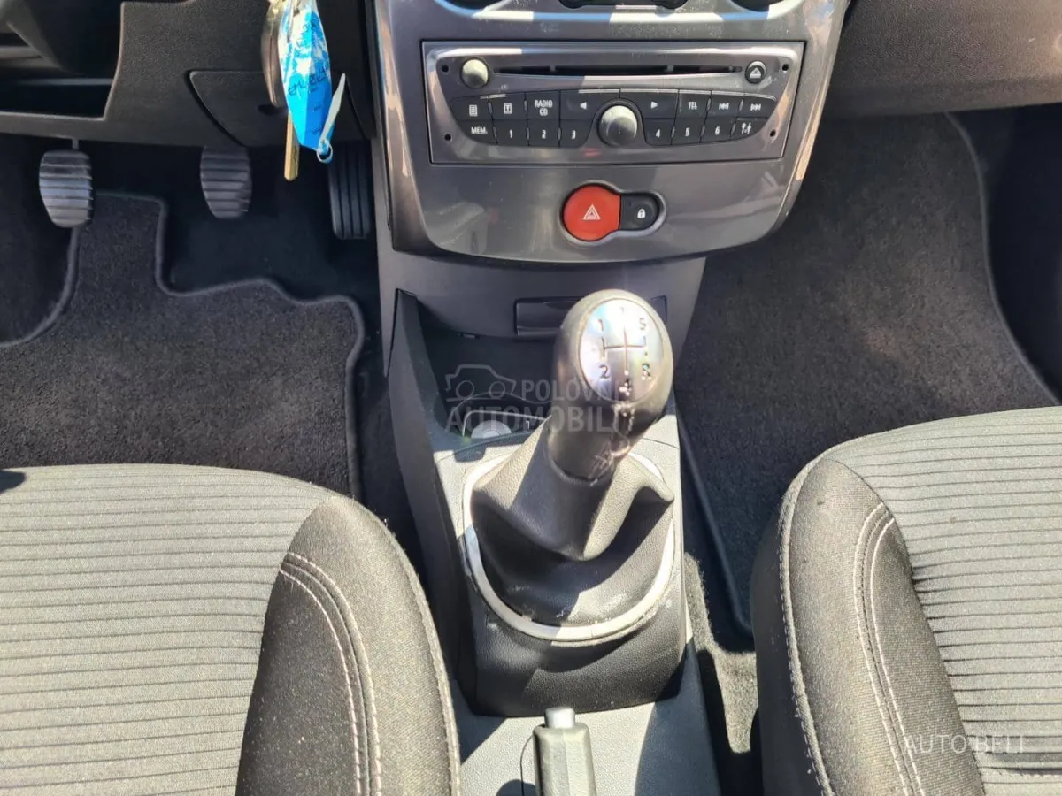 Renault Clio 1.2 (2012) - slika 34