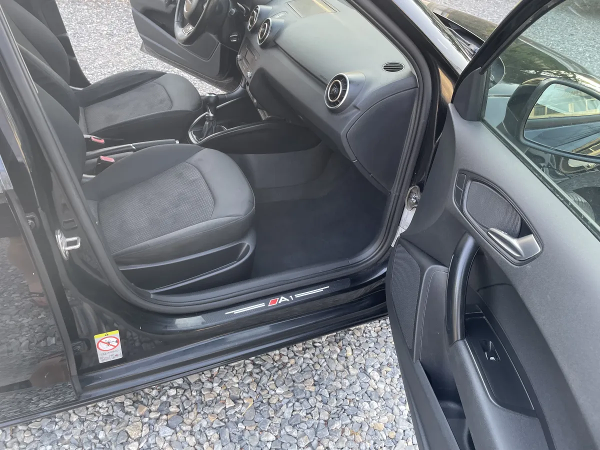 Audi A1 1.6 TDI S-Line (2014) - slika 24