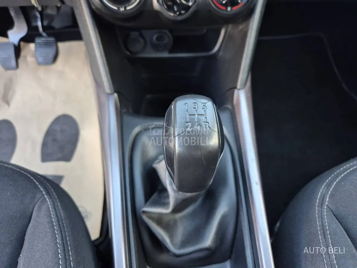 Peugeot 2008 1.4 hdi (2014) - slika 31