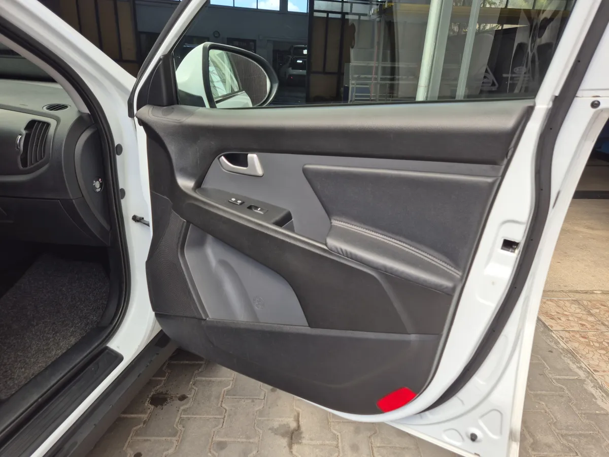 Kia Sportage 1.7 crdi (2012) - slika 26
