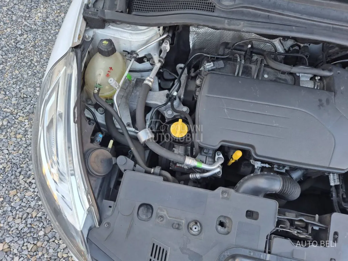 Renault Clio 1.2 (2017) - slika 44