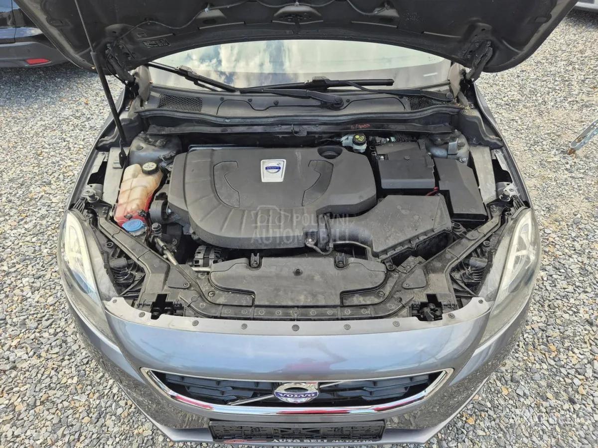 Volvo V40 2.0 d3 (2015) - slika 42