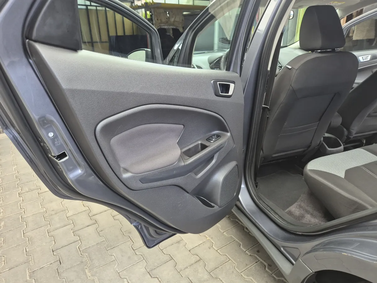 Ford EcoSport 1.5 TDCI (2016) - slika 15