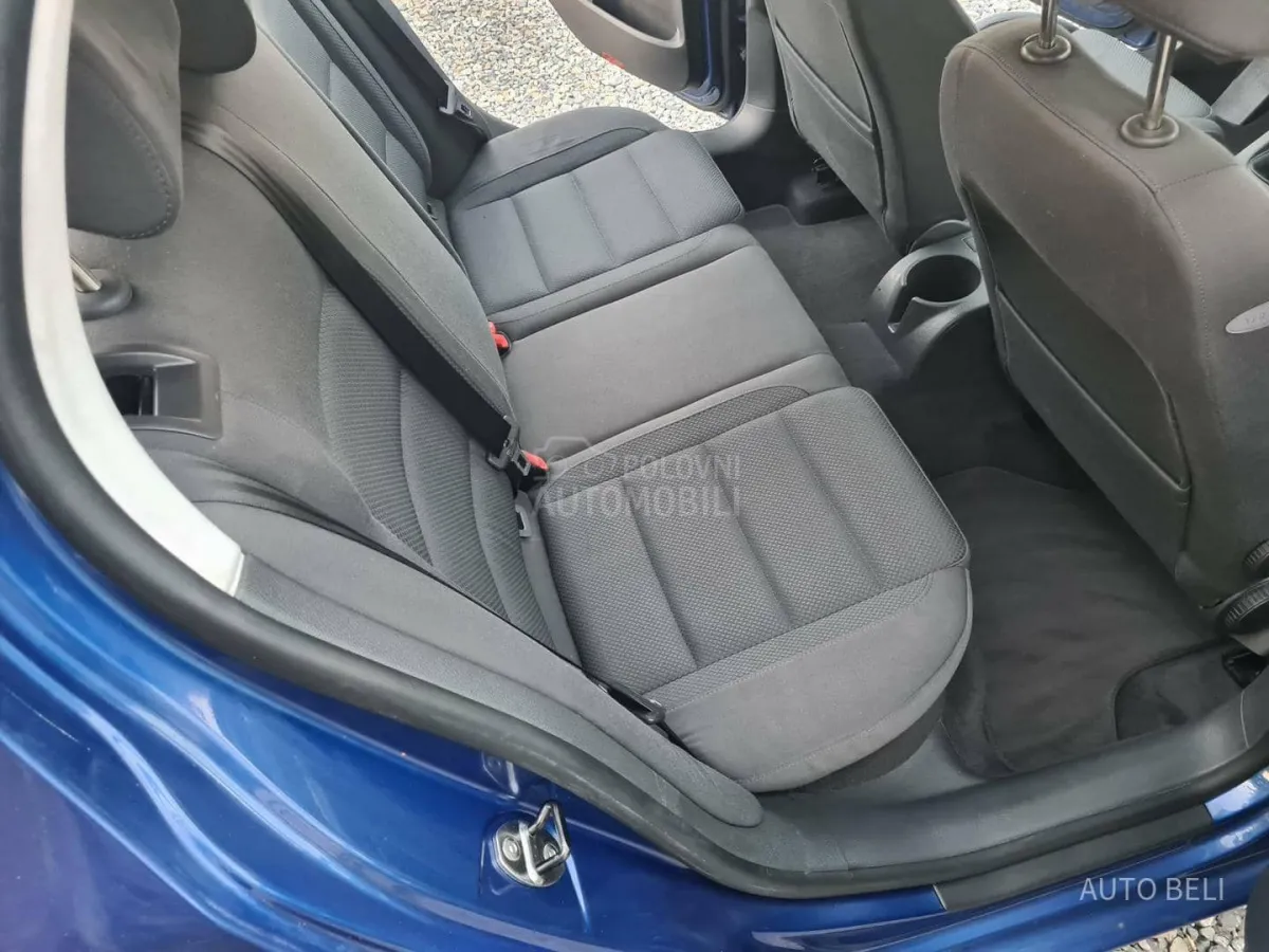 Volkswagen Golf 5 1.6 fsi (2005) - slika 21