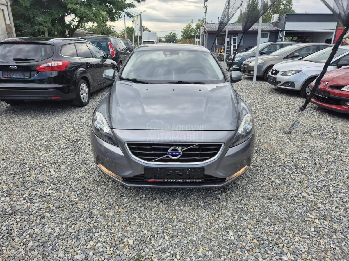 Volvo V40 2.0 d3 (2015) - slika 2