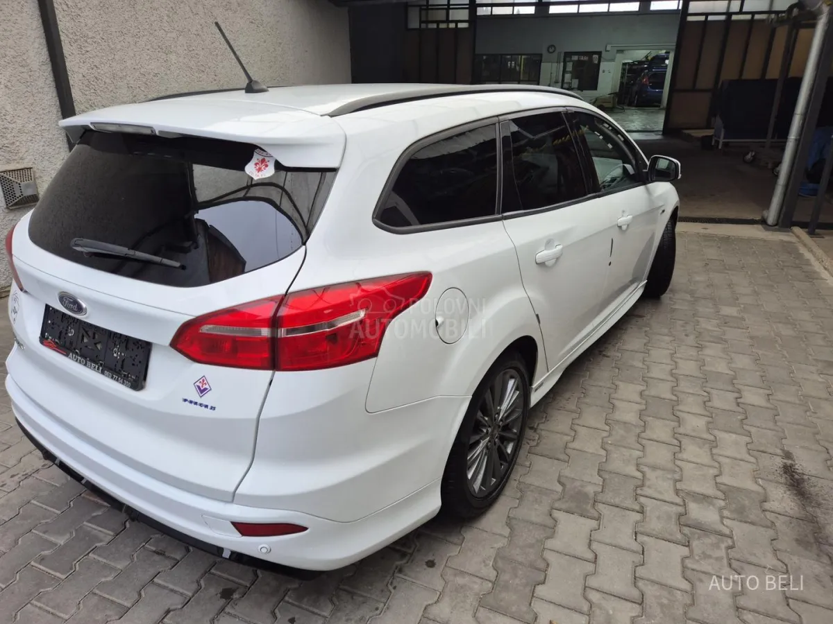 Ford Focus 1.5 ST-Line (2017) - slika 5