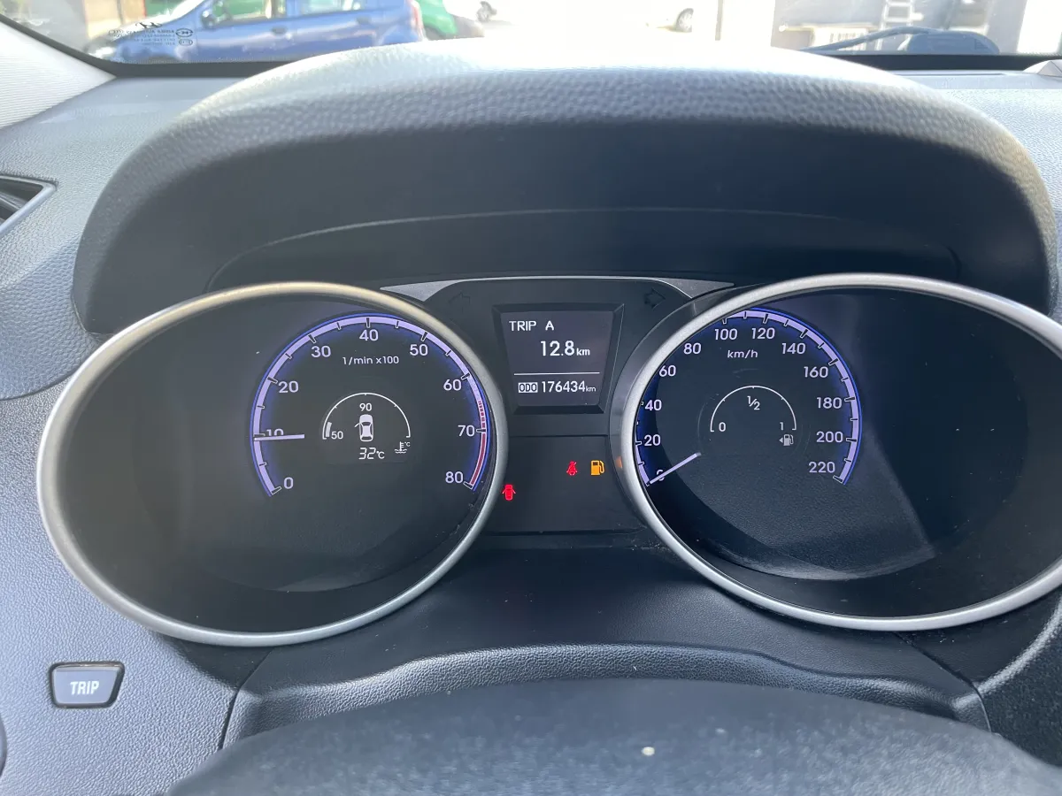 Hyundai ix35 1.6 2WD (2013) - slika 18