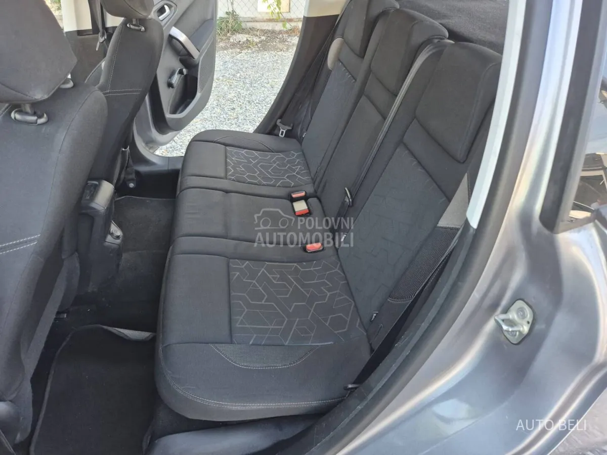 Peugeot 2008 1.4 hdi (2014) - slika 15