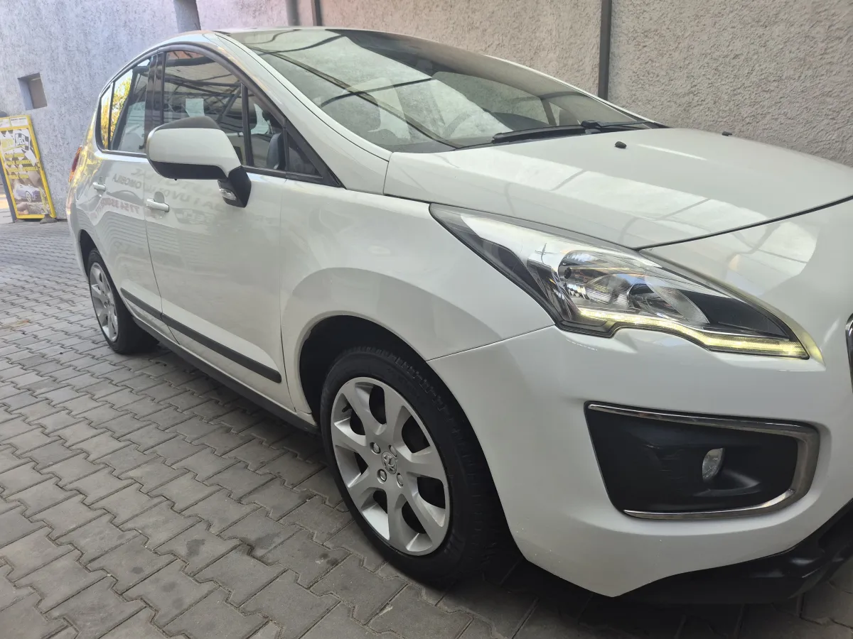 Peugeot 3008 1.6 HDI (2014) - slika 8