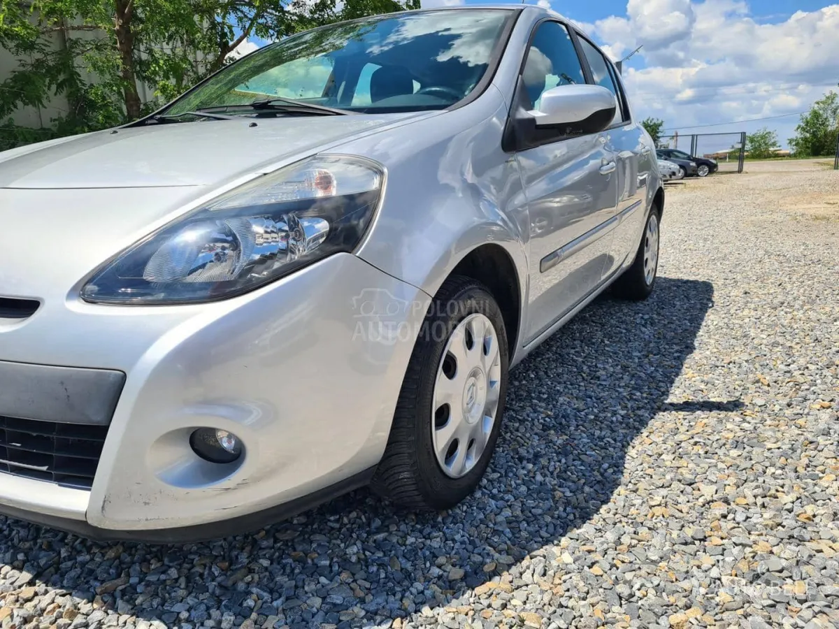 Renault Clio 1.2 (2012) - slika 8