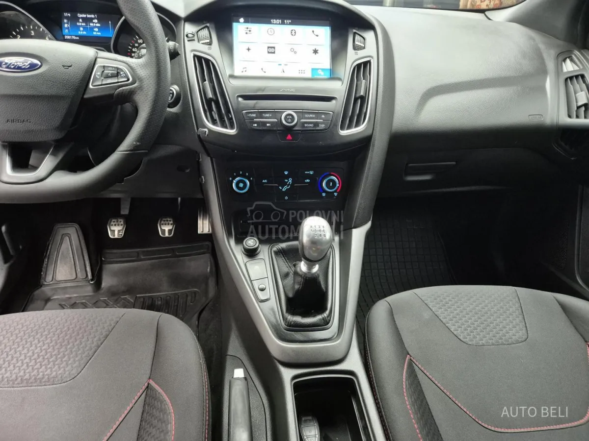 Ford Focus 1.5 ST-Line (2017) - slika 34