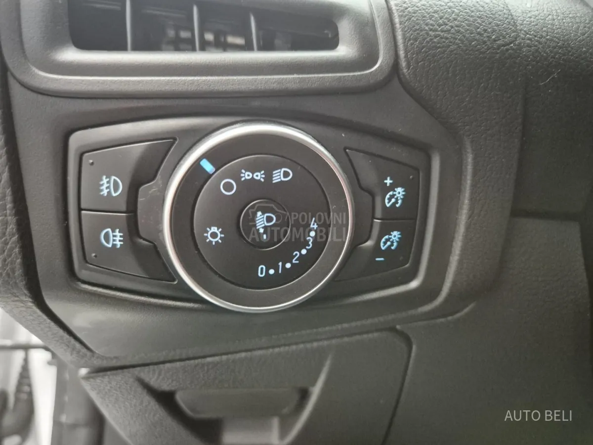 Ford Focus 1.5 ST-Line (2017) - slika 44