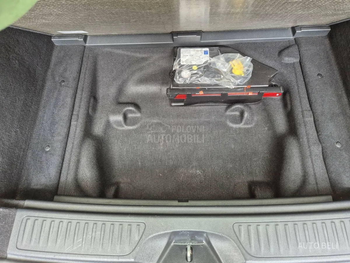 Mercedes Benz B 180 b180 cdi (2012) - slika 22