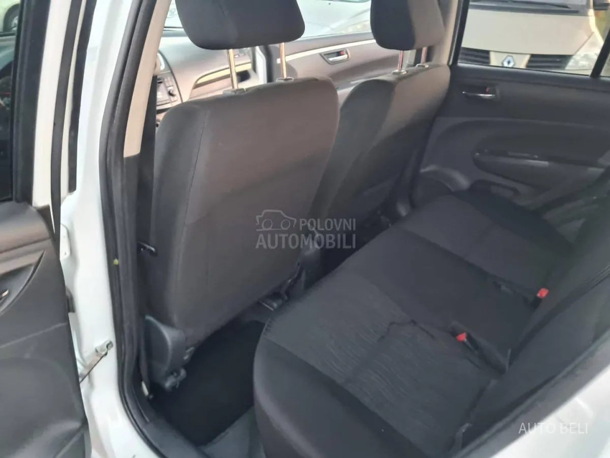 Suzuki Swift 1.3 ddis (2012) - slika 17