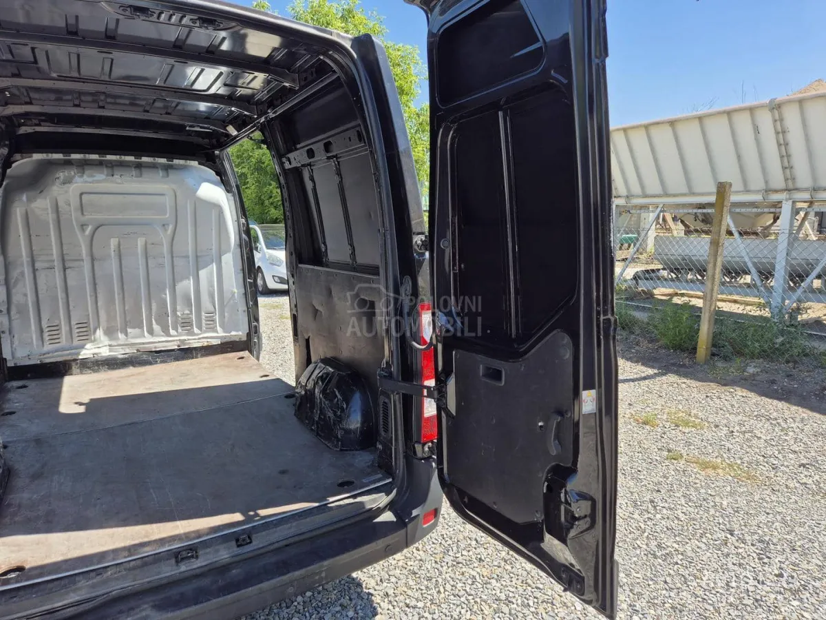 Nissan Nv400 2.3 dci (2015) - slika 16