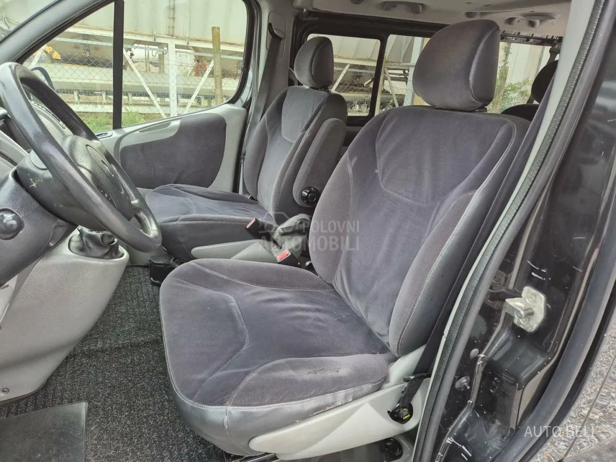 Renault Trafic 2.0 cdti (2010) - slika 13