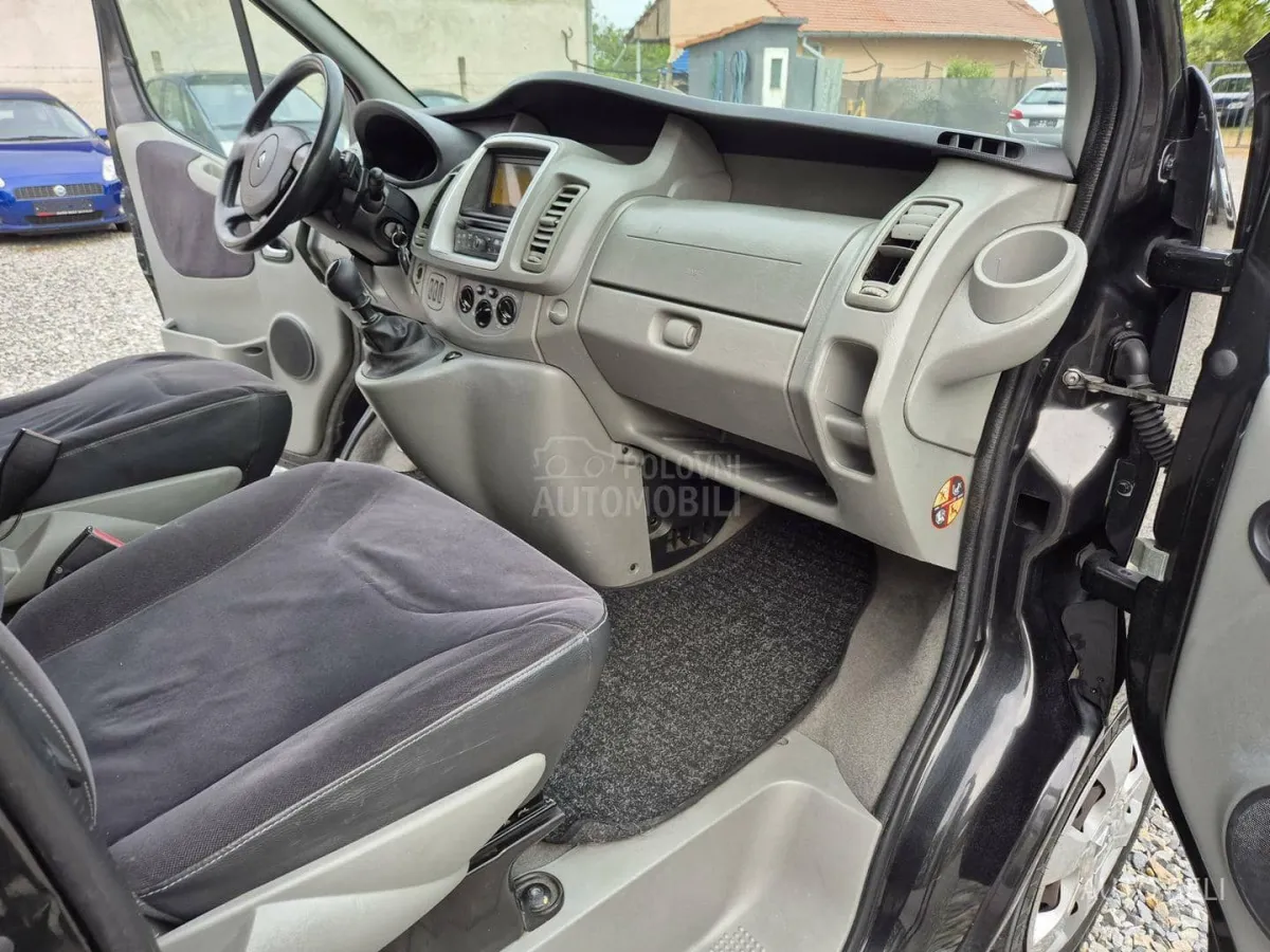 Renault Trafic 2.0 cdti (2010) - slika 21
