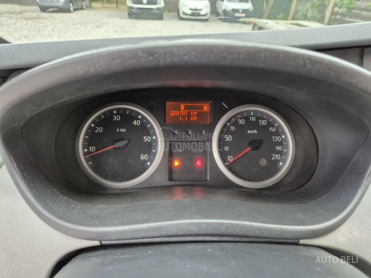 Renault Trafic 2.0 cdti (2010) - slika 26