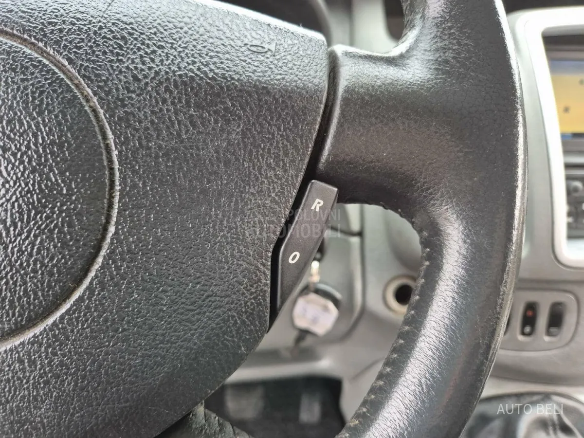 Renault Trafic 2.0 cdti (2010) - slika 28