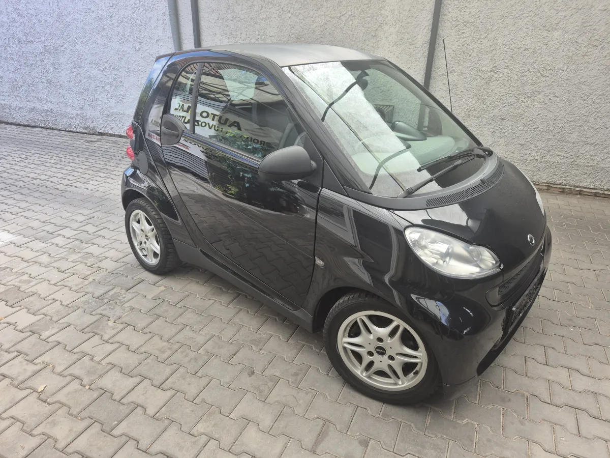 Smart ForTwo 1.0 MHD (2010) - slika 2