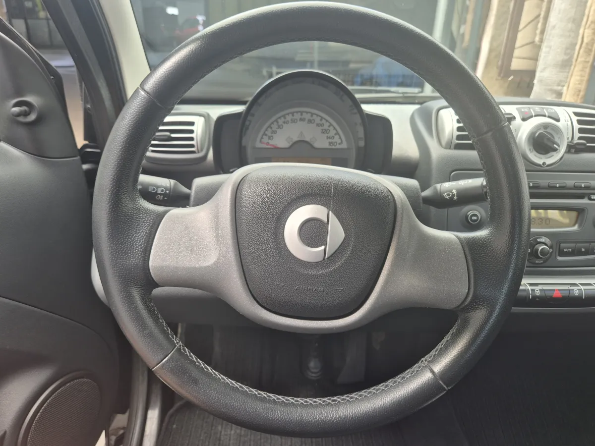 Smart ForTwo 1.0 MHD (2010) - slika 20